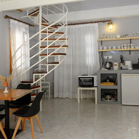 קאטליוס Albouro Seafront Apartments מראה חיצוני תמונה