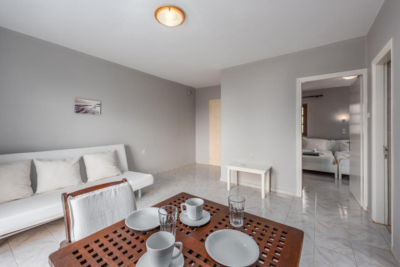 קאטליוס Albouro Seafront Apartments מראה חיצוני תמונה