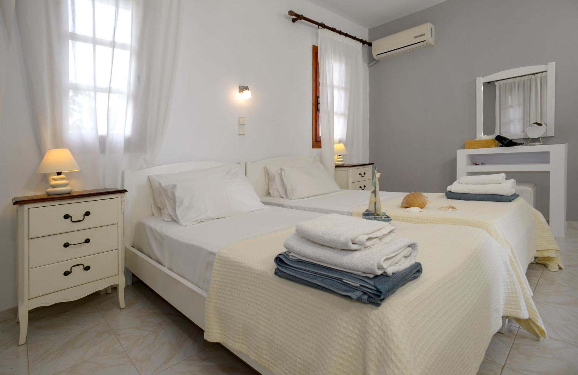קאטליוס Albouro Seafront Apartments מראה חיצוני תמונה