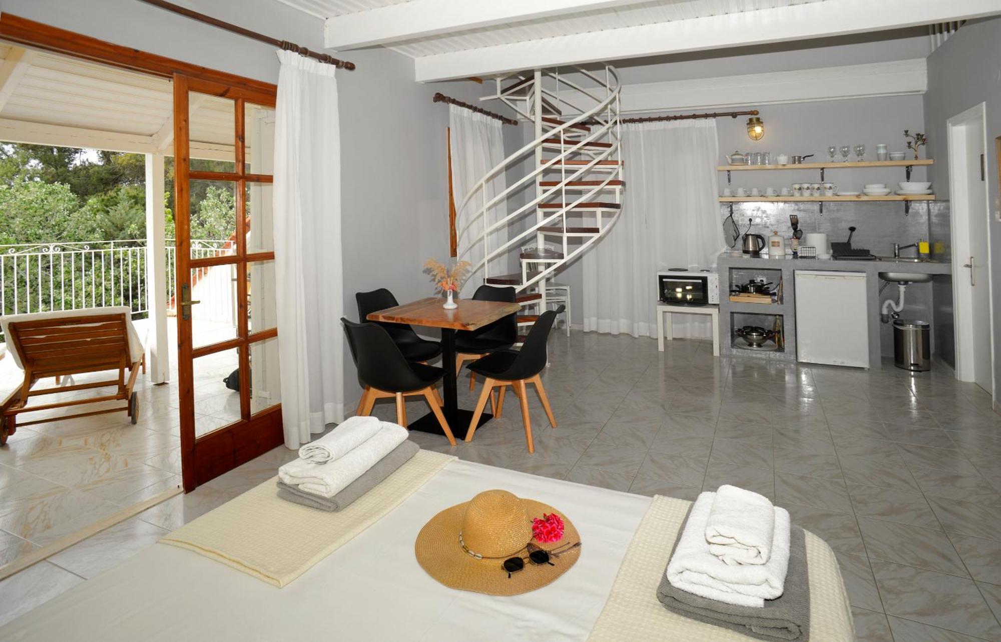 קאטליוס Albouro Seafront Apartments מראה חיצוני תמונה