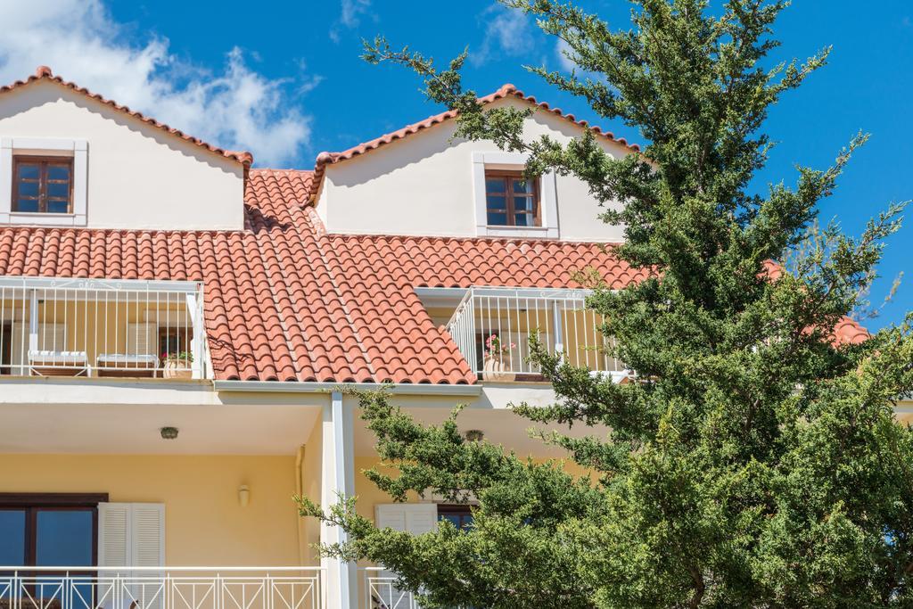 קאטליוס Albouro Seafront Apartments מראה חיצוני תמונה