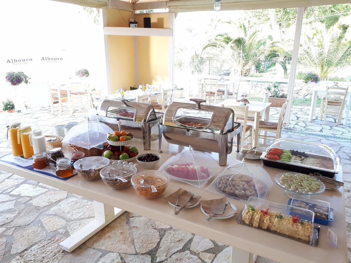 קאטליוס Albouro Seafront Apartments מראה חיצוני תמונה