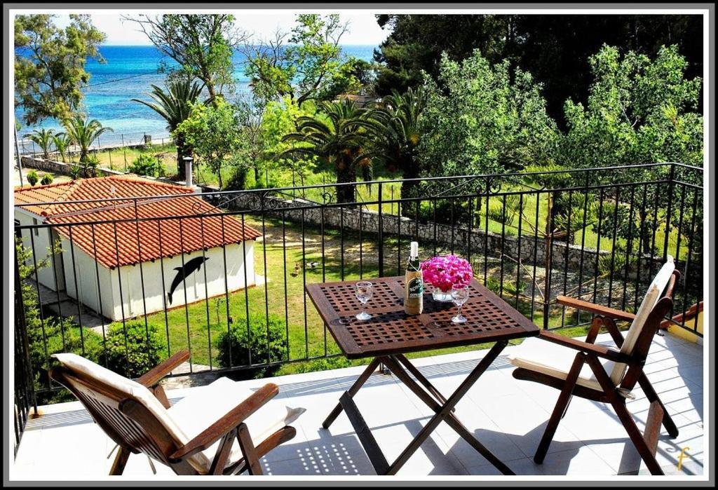 קאטליוס Albouro Seafront Apartments מראה חיצוני תמונה